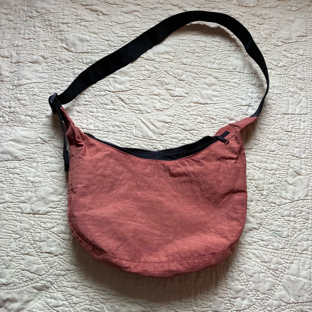 Rhubarb Medium Crescent